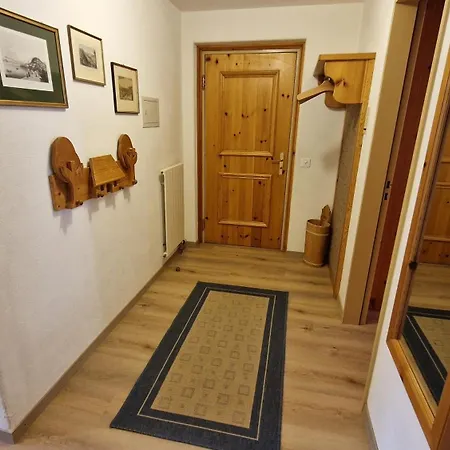 Chesa Bellaval, Haus Chamuotsch 3 1 2-zimmerwohnung Daire *
