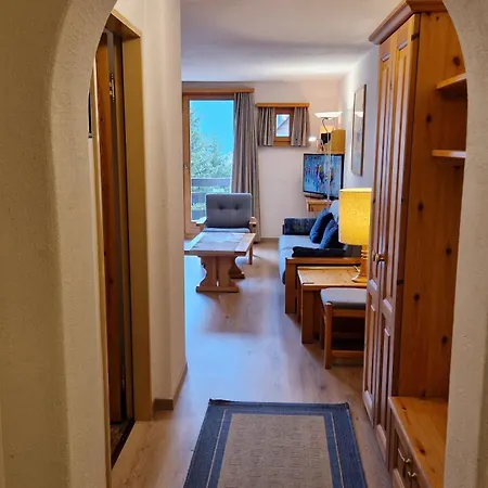 Chesa Bellaval, Haus Chamuotsch 3 1 2-zimmerwohnung Daire *