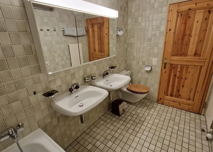 Chesa Bellaval, Haus Chamuotsch 3 1 2-zimmerwohnung 席尔瓦普拉纳